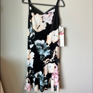 Bebop Retro Velvet Floral With Lace. Spaghetti Strap Dress Size Large NWT